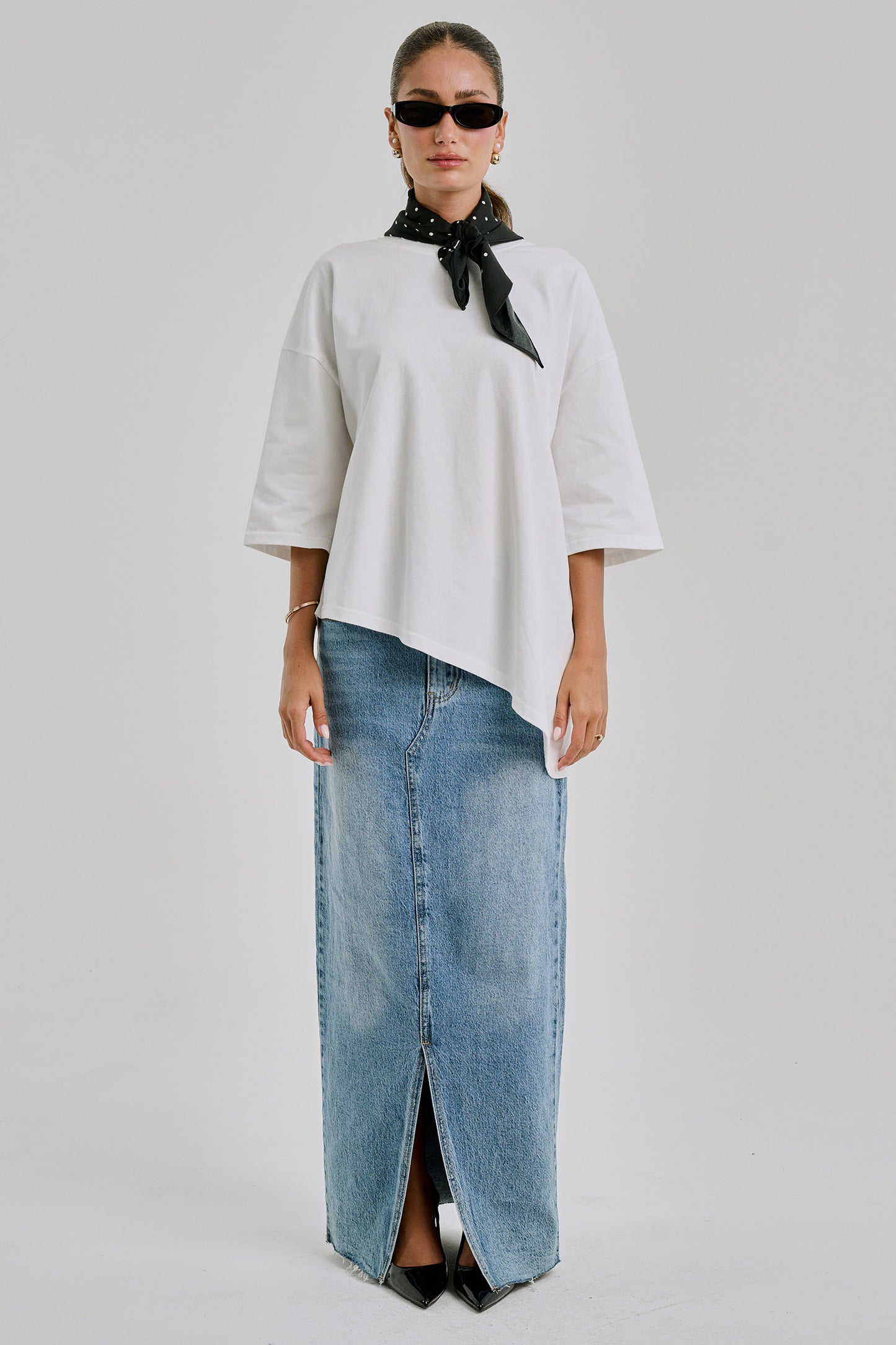 חצאית ג`ינס שסע קדמי