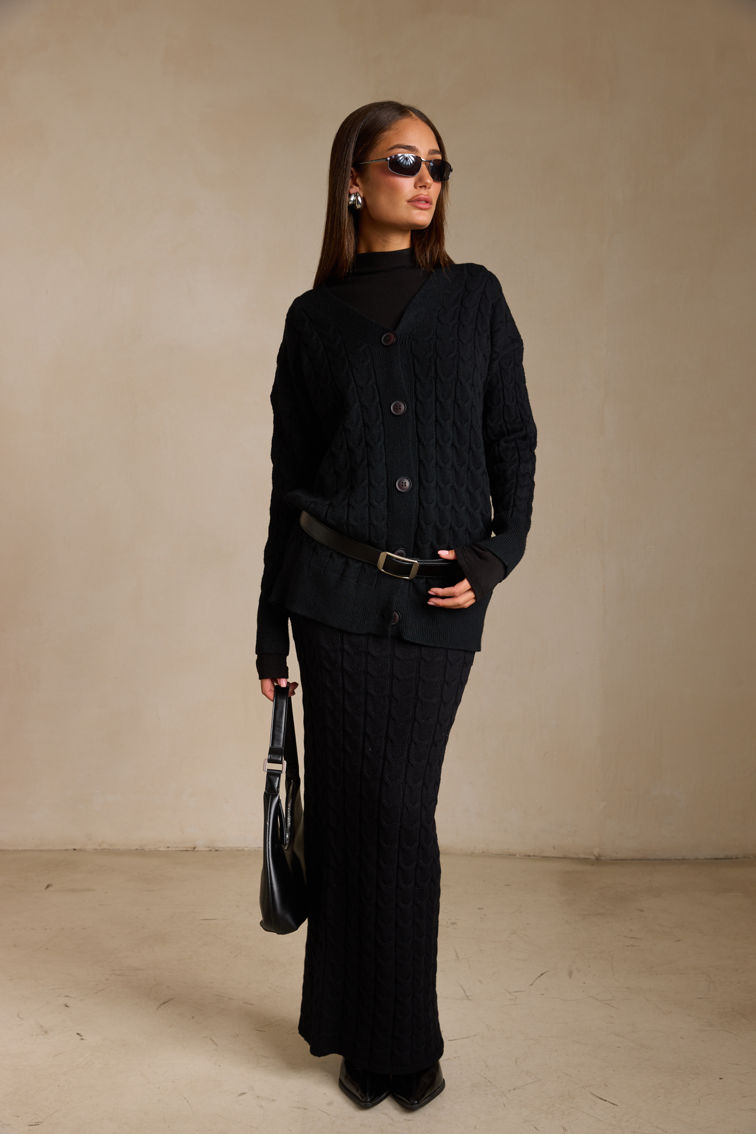 חצאית סריג צמות