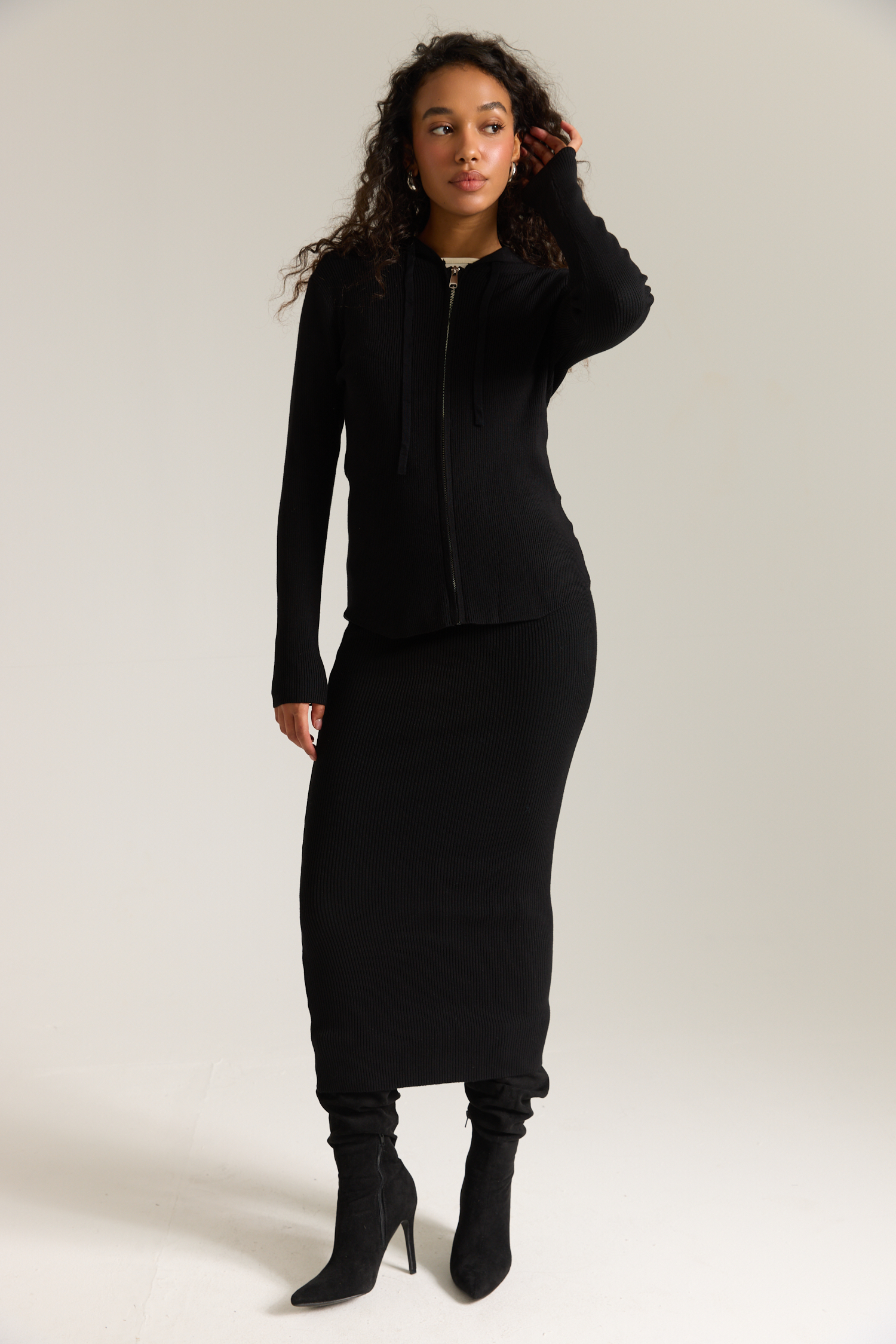 חצאית סריג מקסי