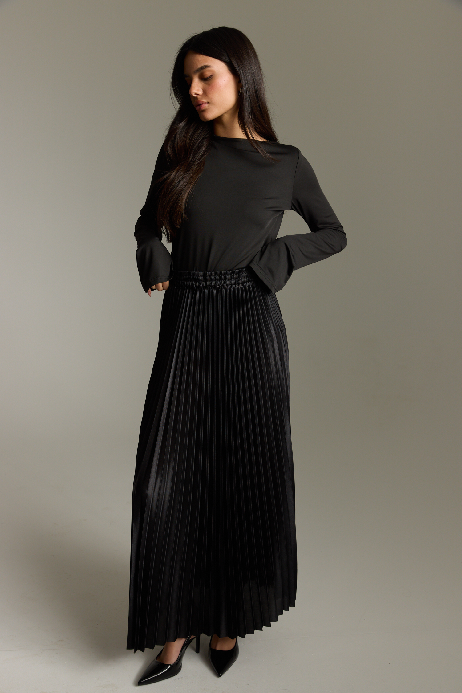 חצאית פליסה סאטן