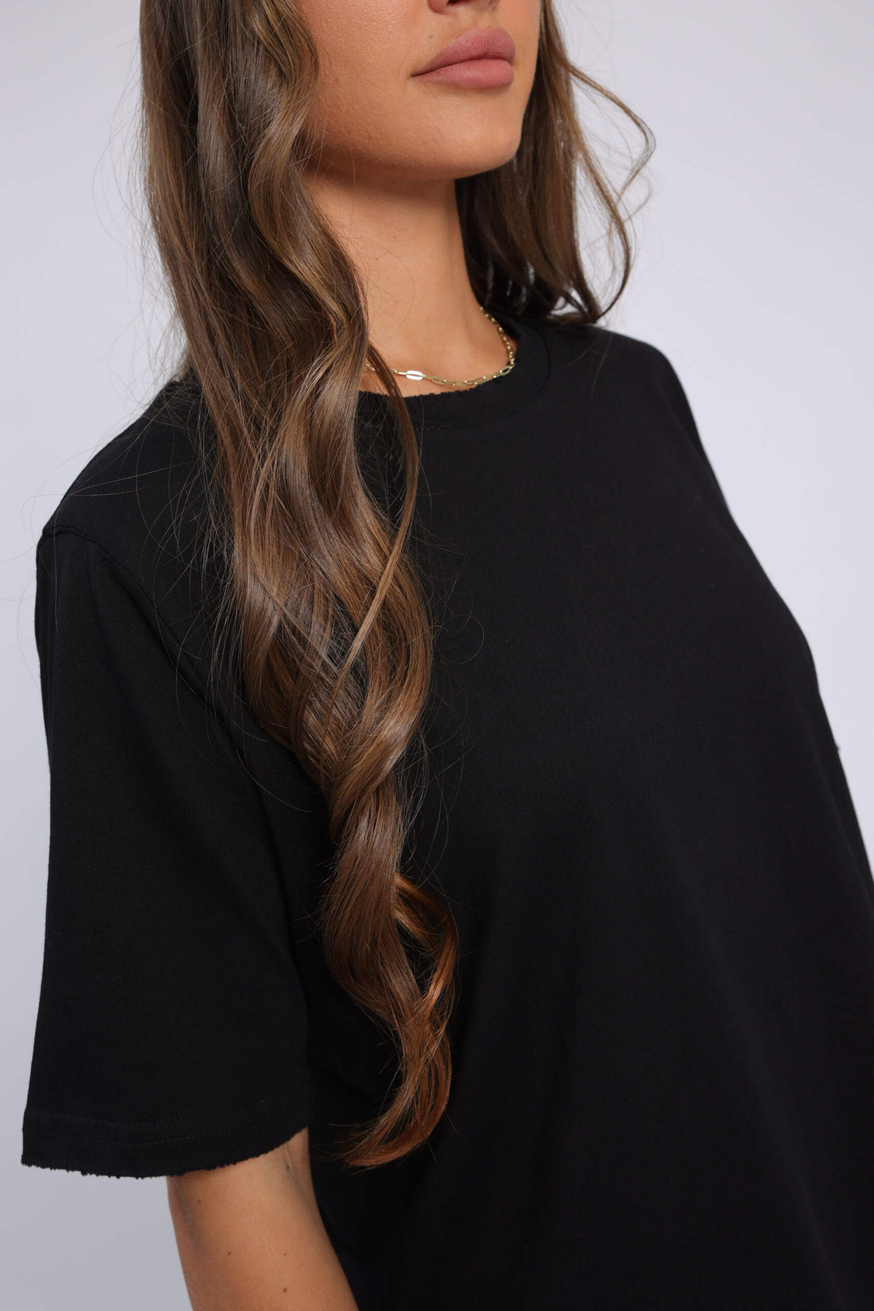 חולצה בייסיק - שחור