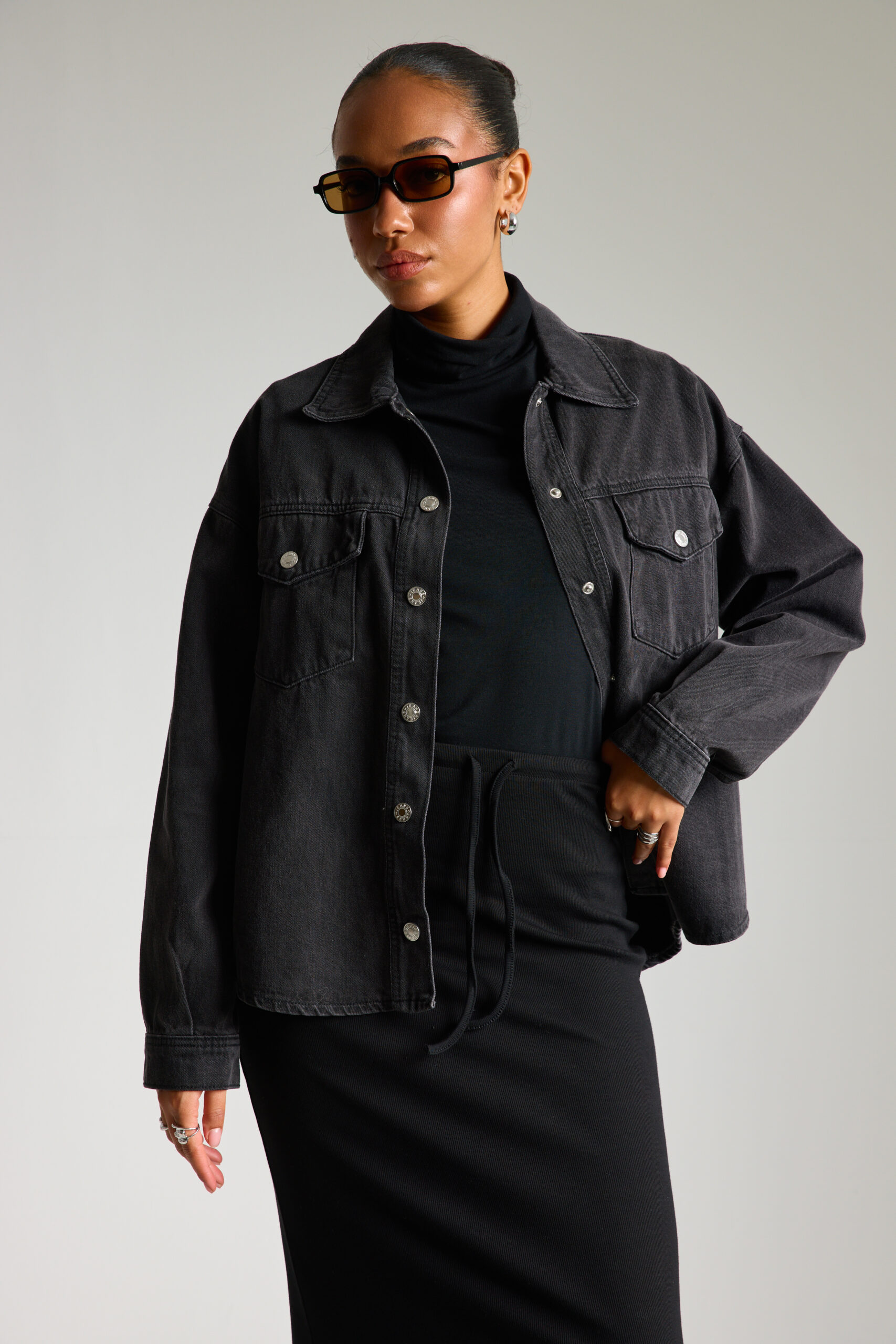 ג`קט ג’ינס - שחור