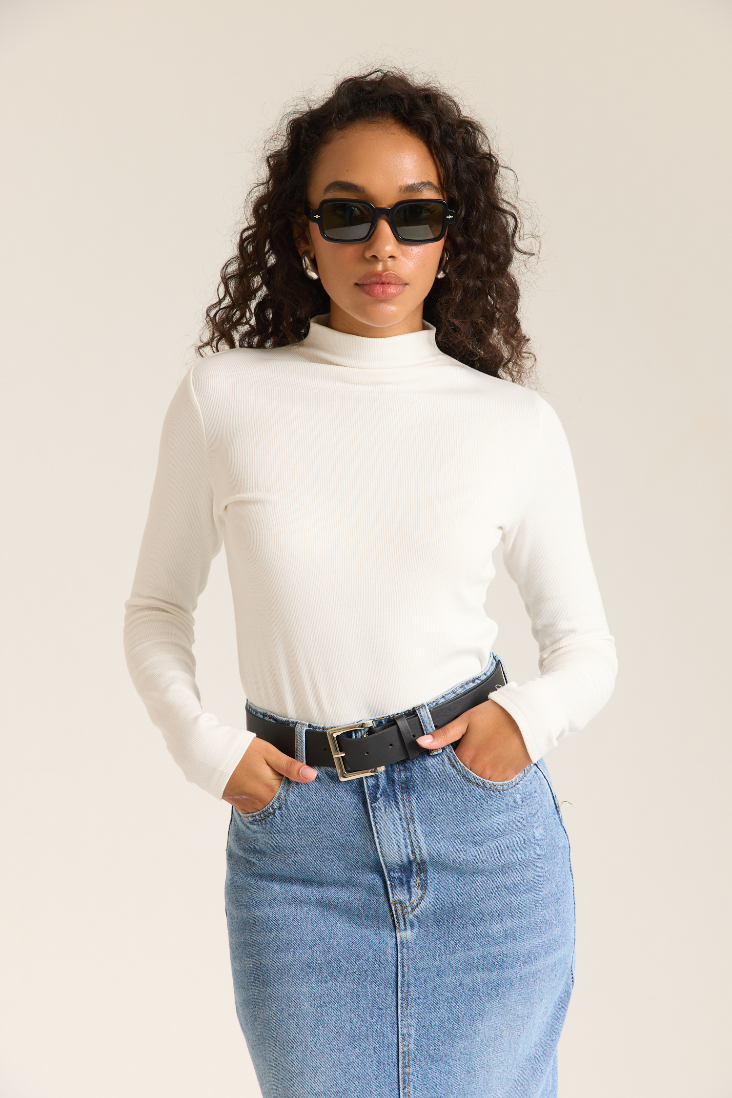 חולצת בייסיק - לבן