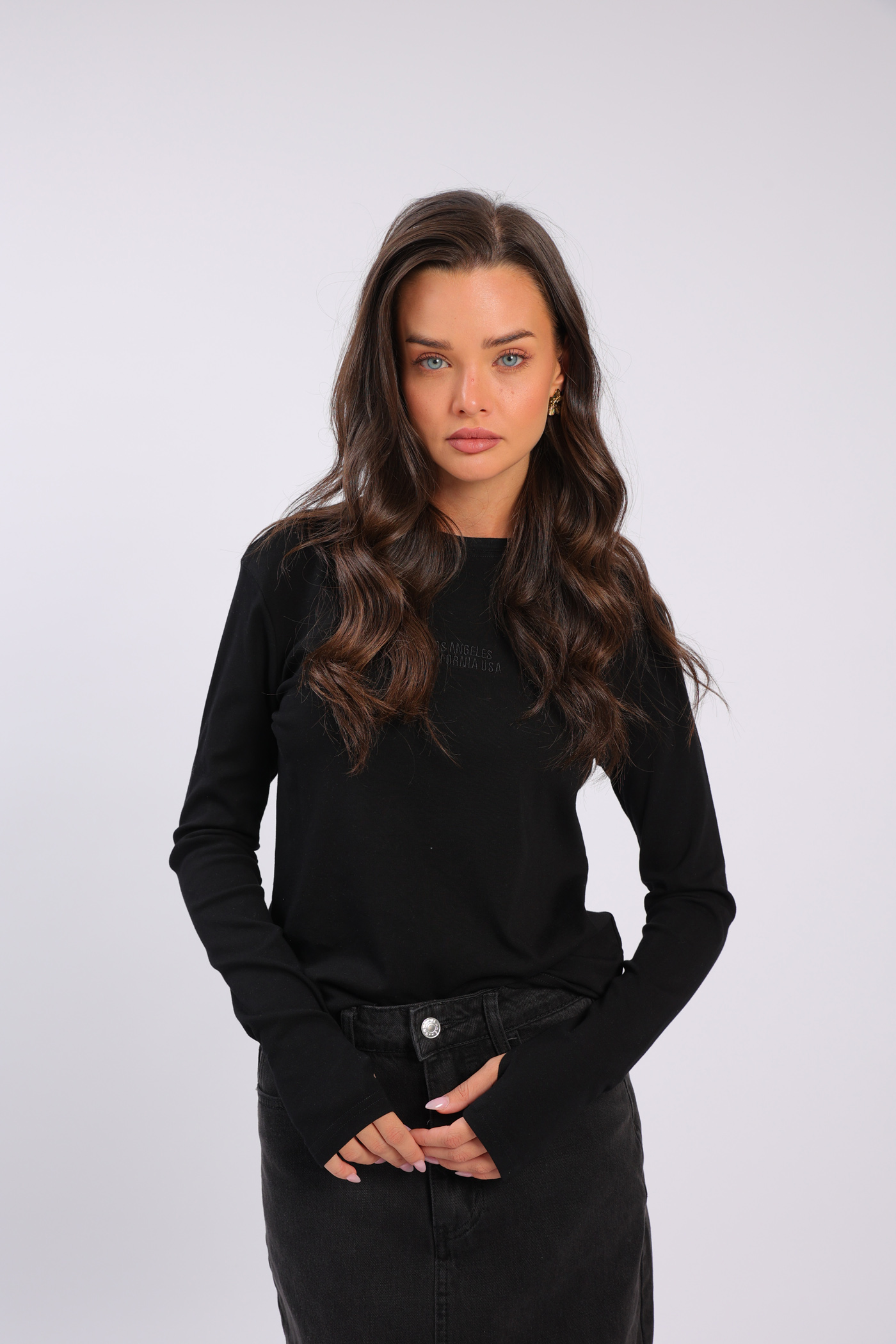 חולצה בייסיק עם כיתוב