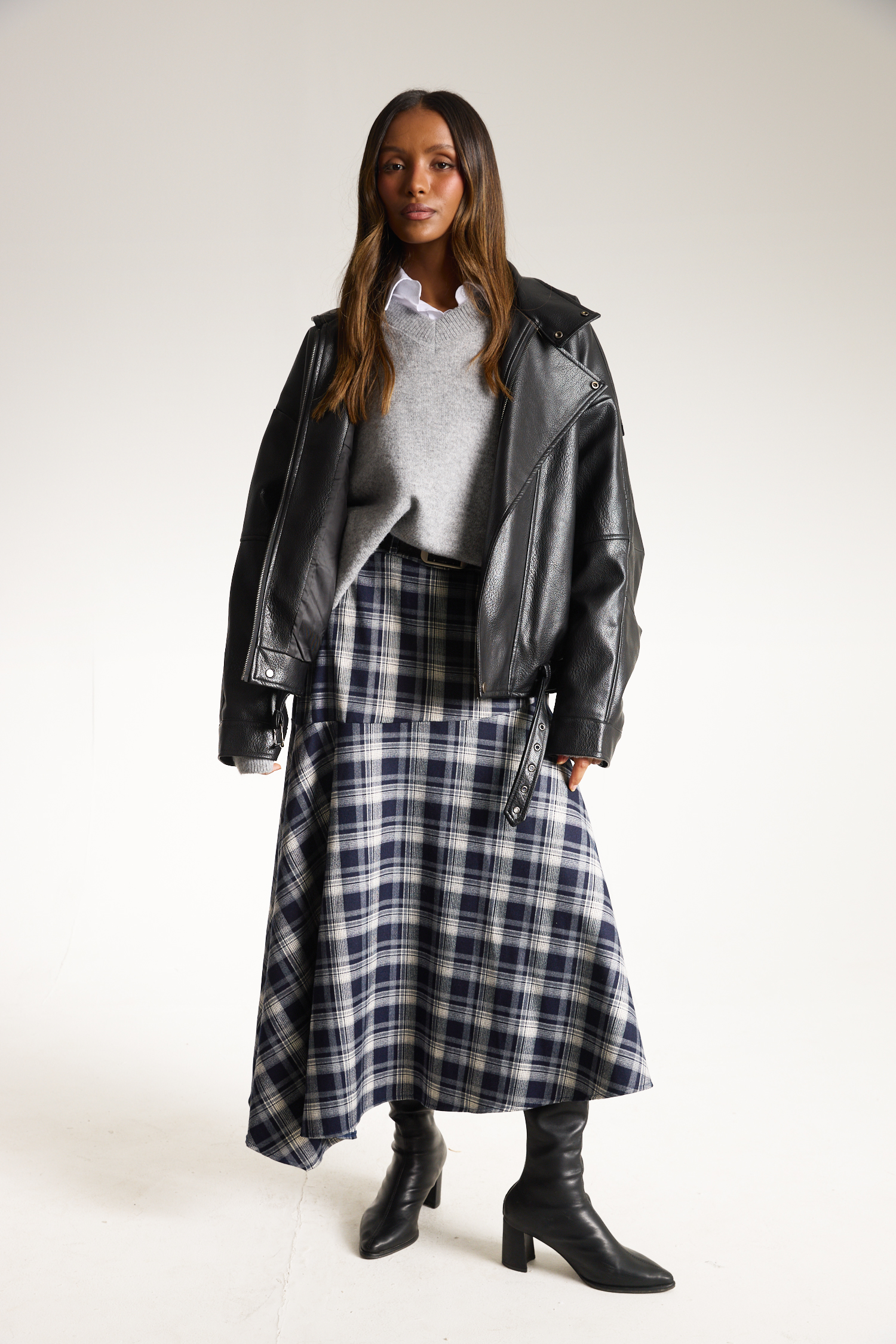 חצאית משובצת