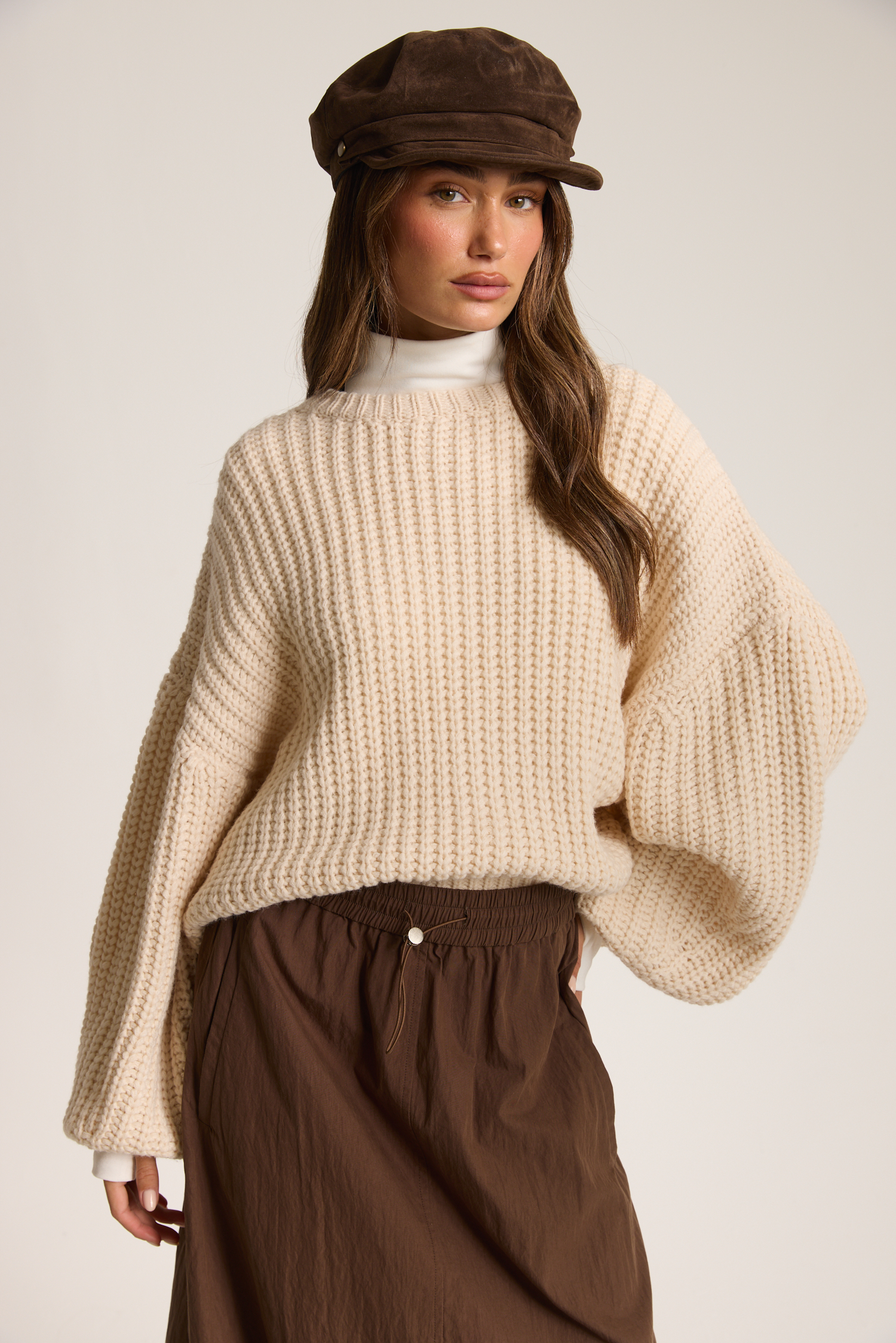 חולצת סריג - אופ וויט