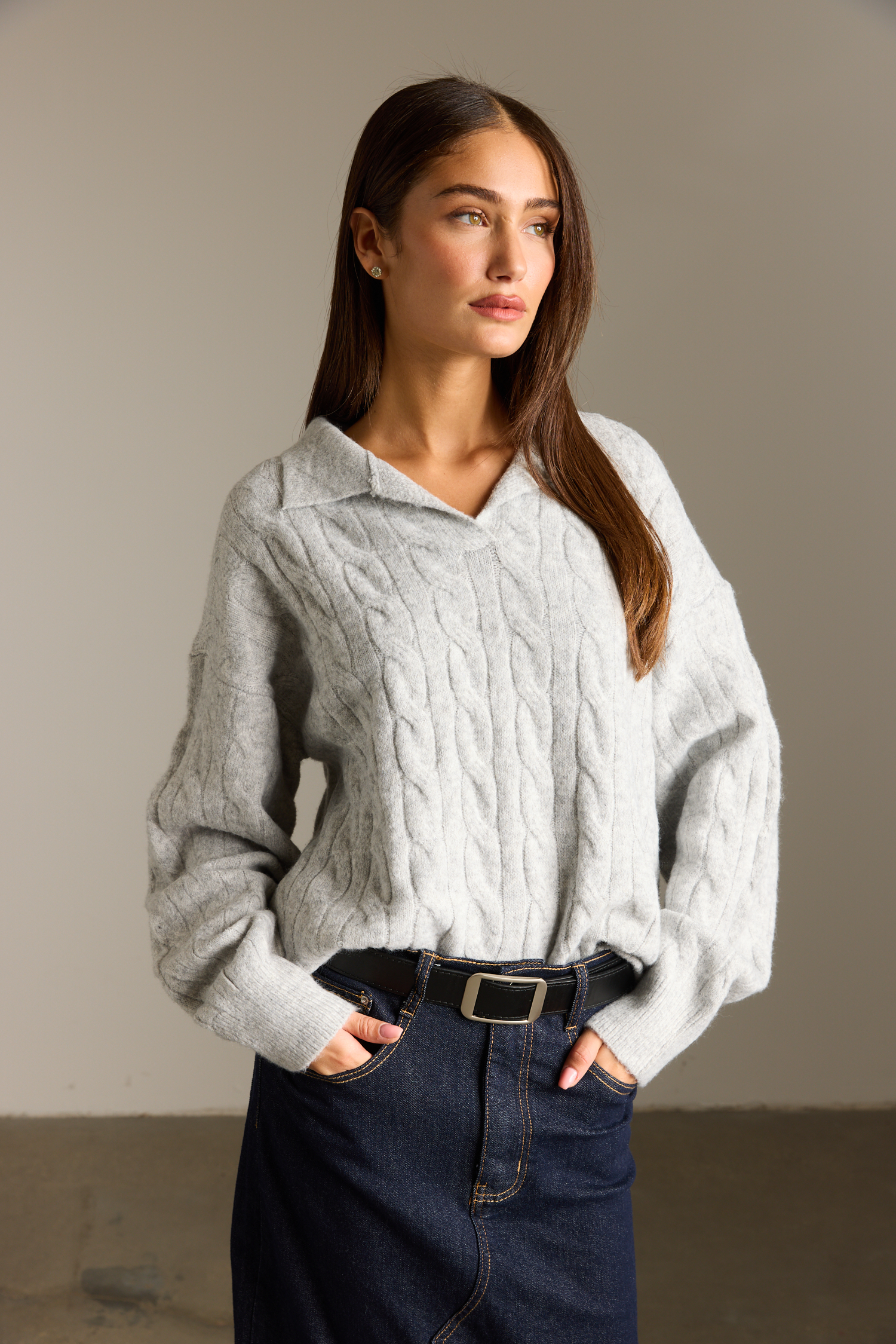 סריג צמות - אפור בהיר