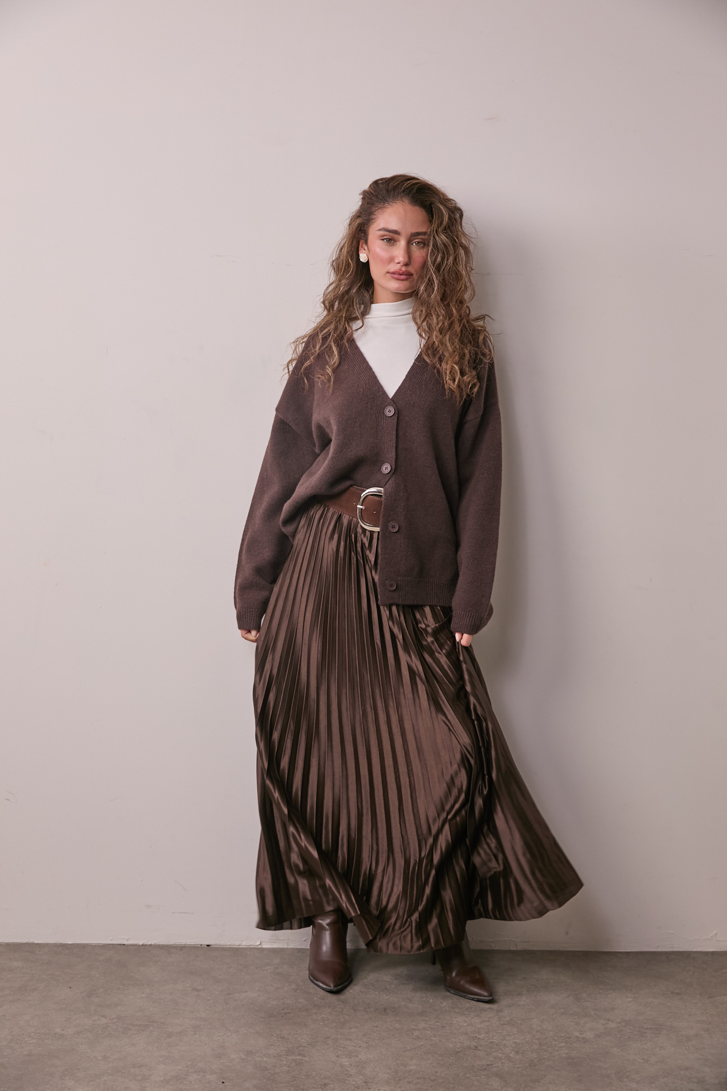 חצאית פליסה סאטן - חום